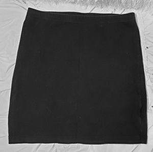 Black bodycon skirt